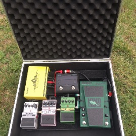 Pedalboard Universal Size M.JPG
